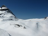 07 Baita Branchino ancora sepolta dalla neve